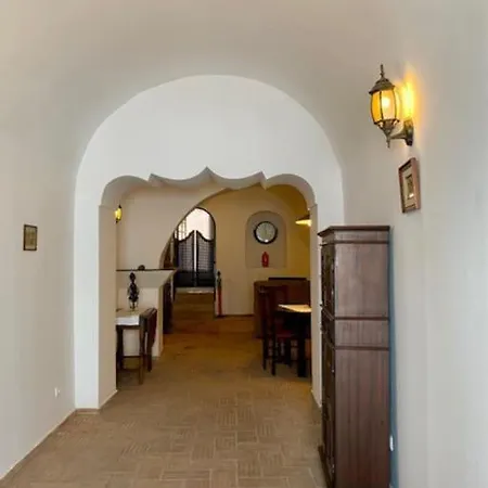 Lovely 3 Bedroom Apt With Patio In A Typical House * Tavira