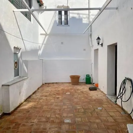 Lovely 3 Bedroom Apt With Patio In A Typical House * Tavira