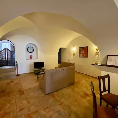 Lovely 3 Bedroom Apt With Patio In A Typical House Tavira
