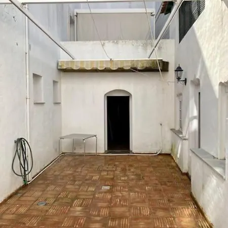 Apartment Lovely 3 Bedroom Apt With Patio In A Typical House