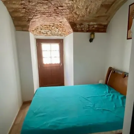 Lovely 3 Bedroom Apt With Patio In A Typical House * Tavira